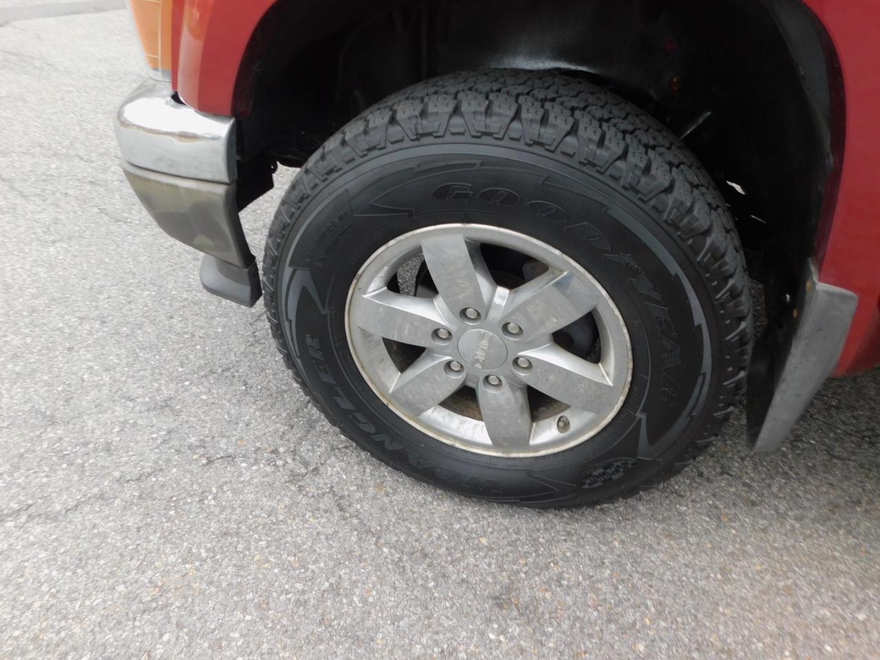 GMC Canyon SLE Crew Cab 4WD 2011