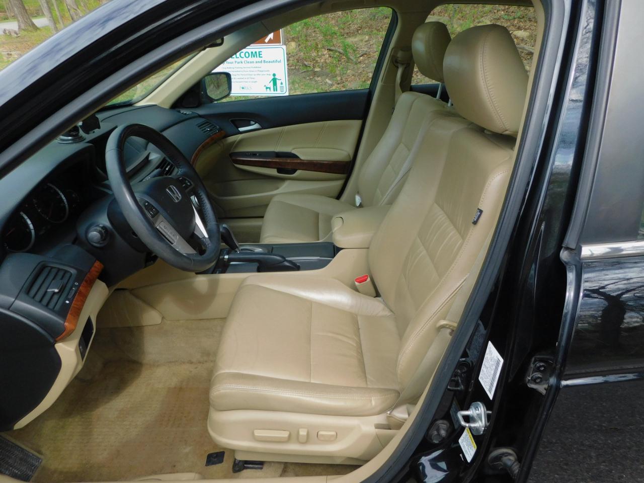 Honda Accord EX-L Sedan AT 2011