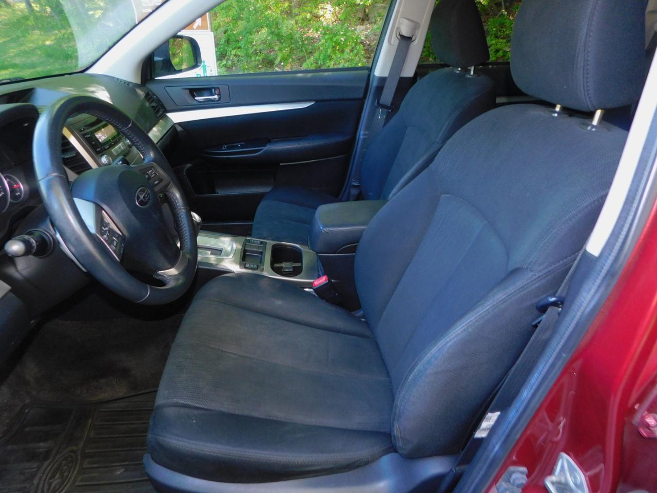 Subaru Outback 2.5i Premium 2013