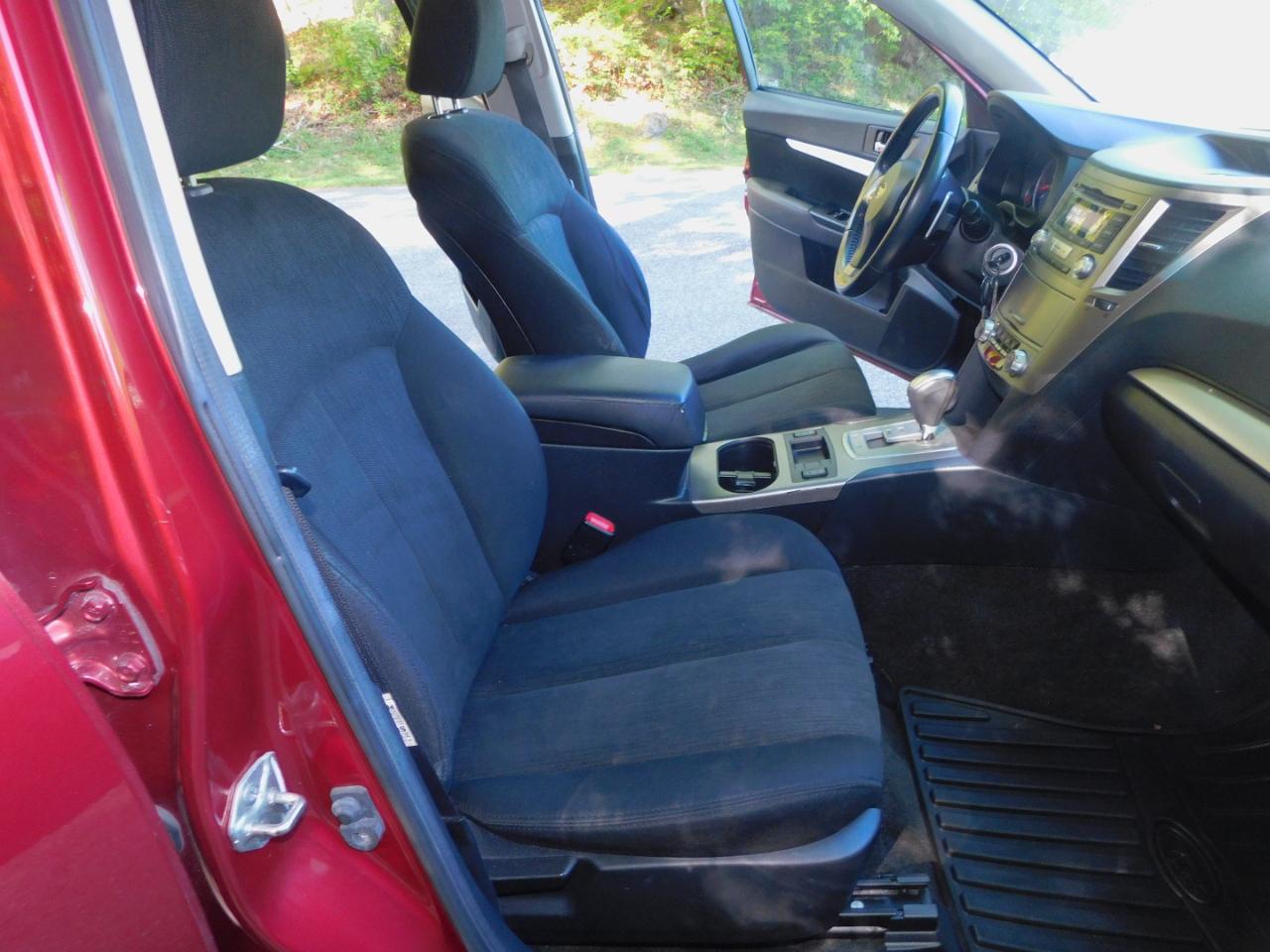 Subaru Outback 2.5i Premium 2013