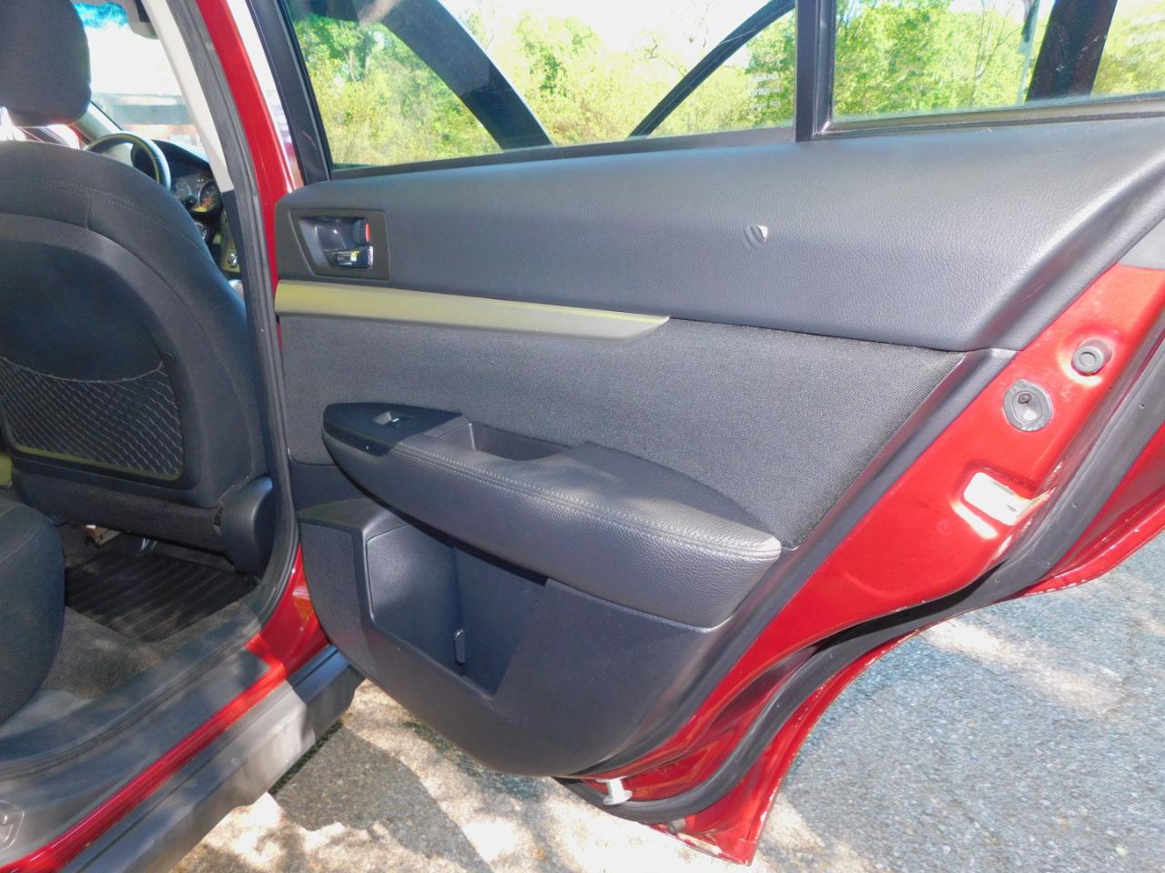 Subaru Outback 2.5i Premium 2013