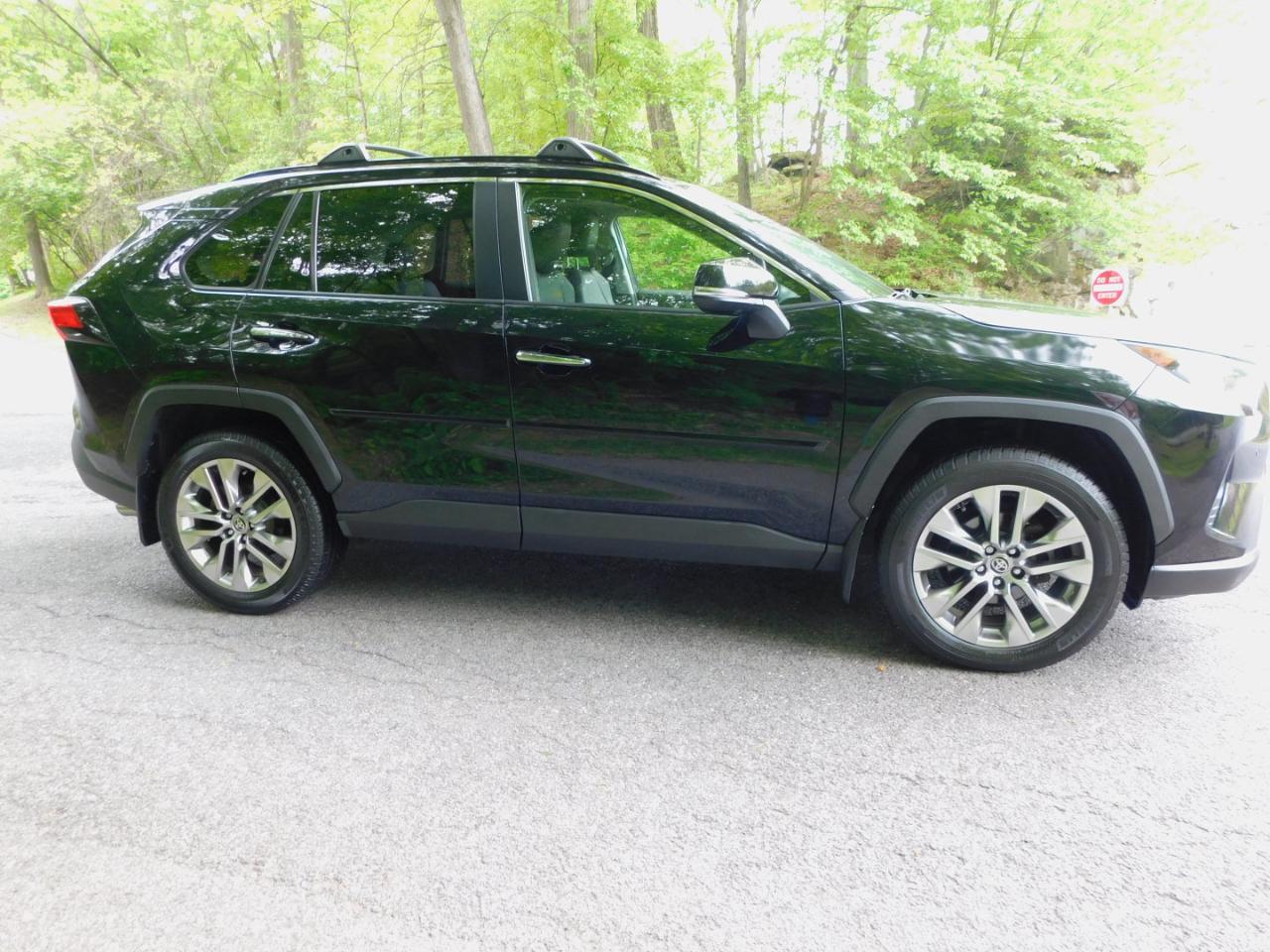 Toyota RAV4 Limited AWD 2020