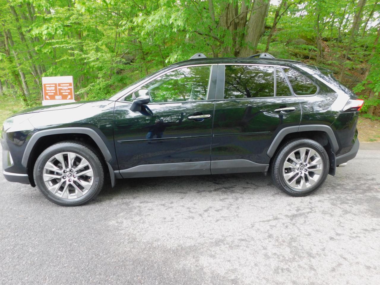 Toyota RAV4 Limited AWD 2020
