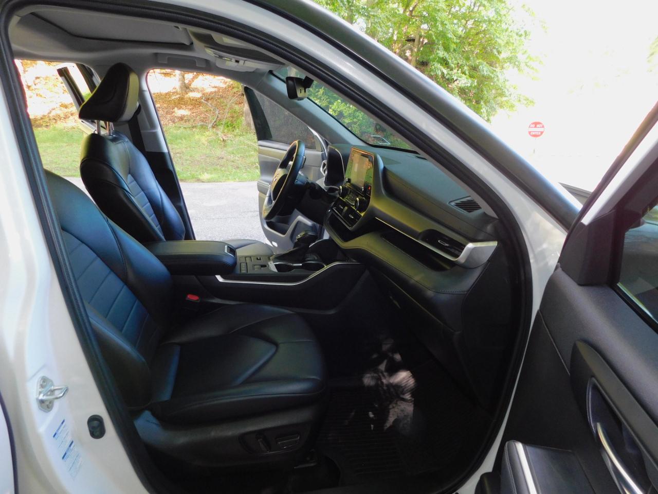 Toyota Highlander XLE AWD V6 2022