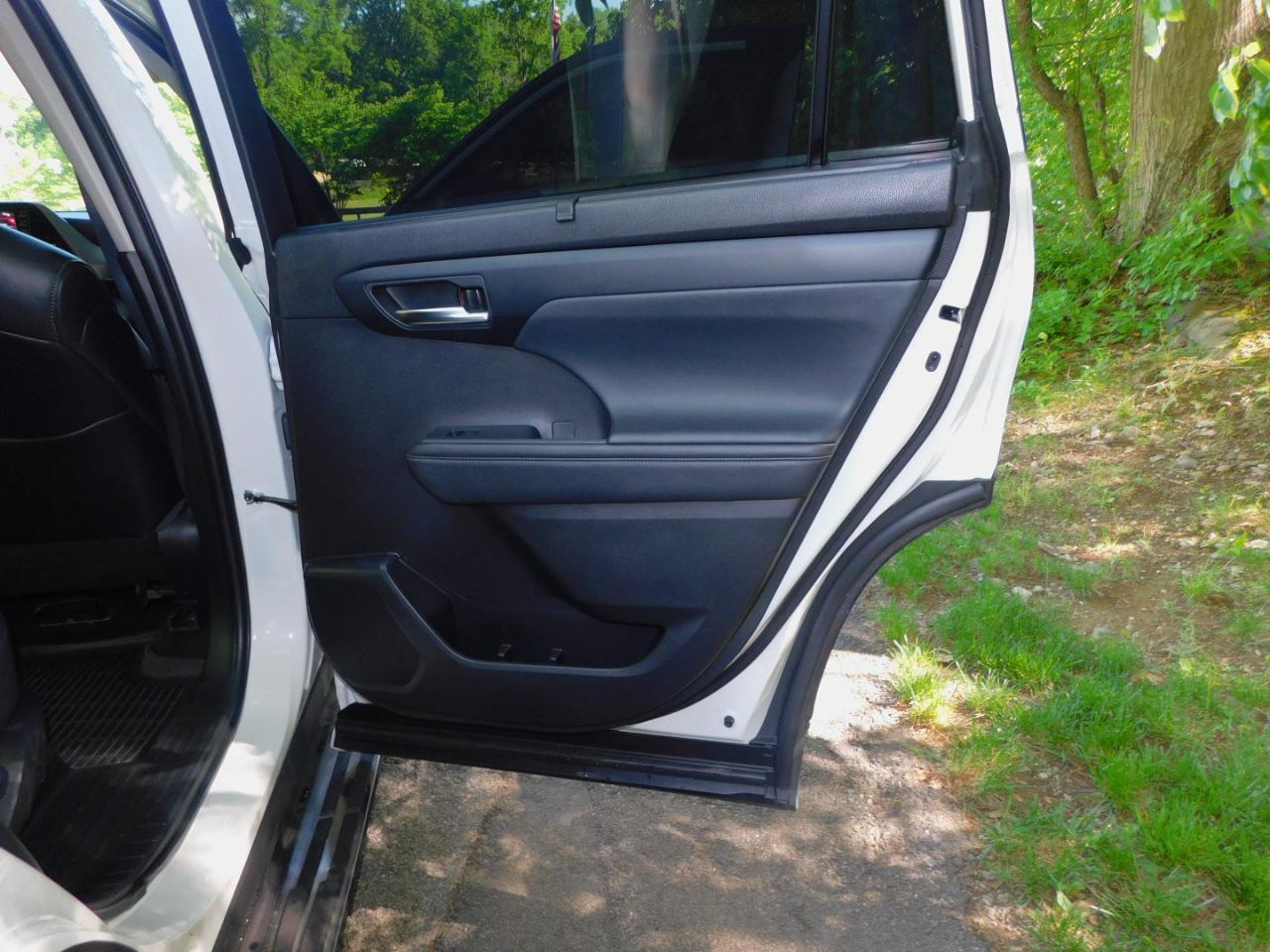 Toyota Highlander XLE AWD V6 2022