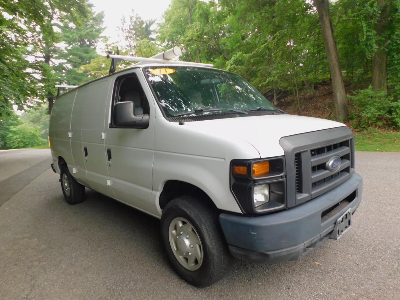 Ford Econoline Cargo Van E-250 Recreational 2013