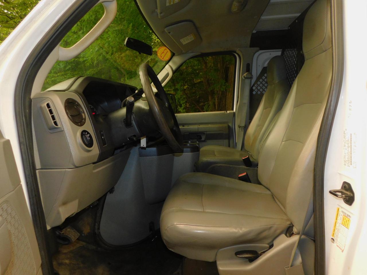 Ford Econoline Cargo Van E-250 Recreational 2013