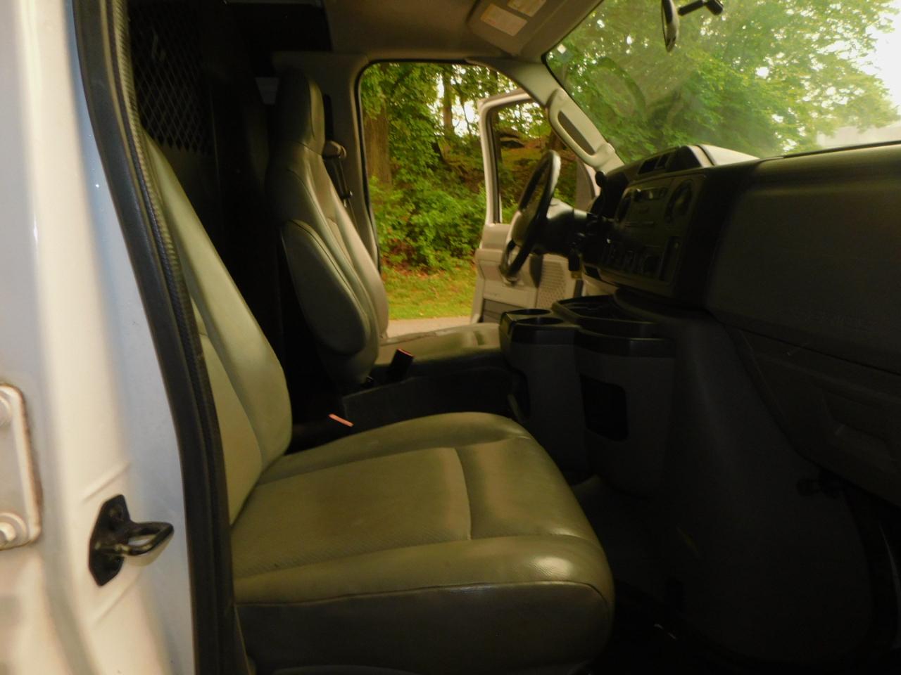 Ford Econoline Cargo Van E-250 Recreational 2013