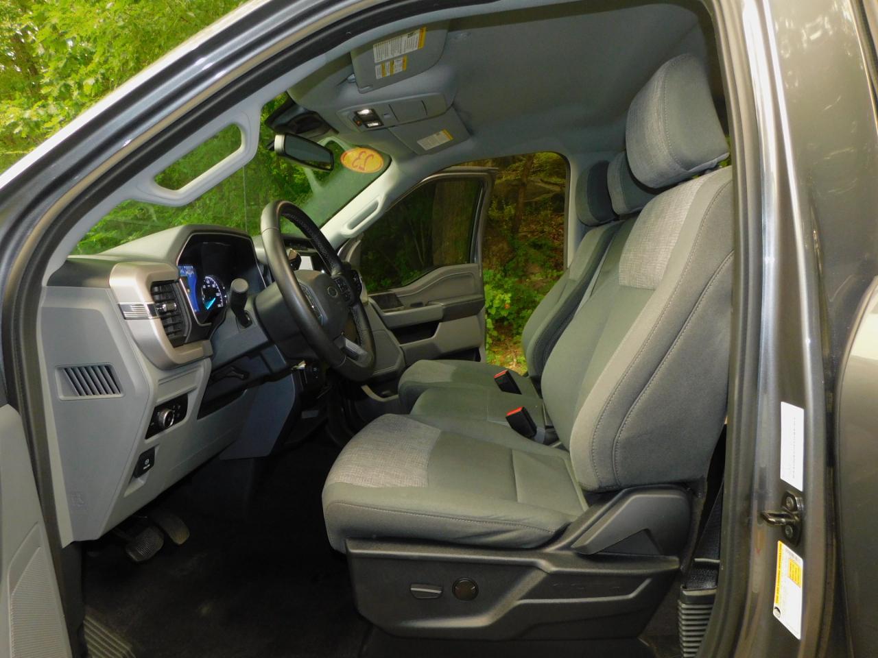 Ford F-150 133" WB "S"/Special 2023