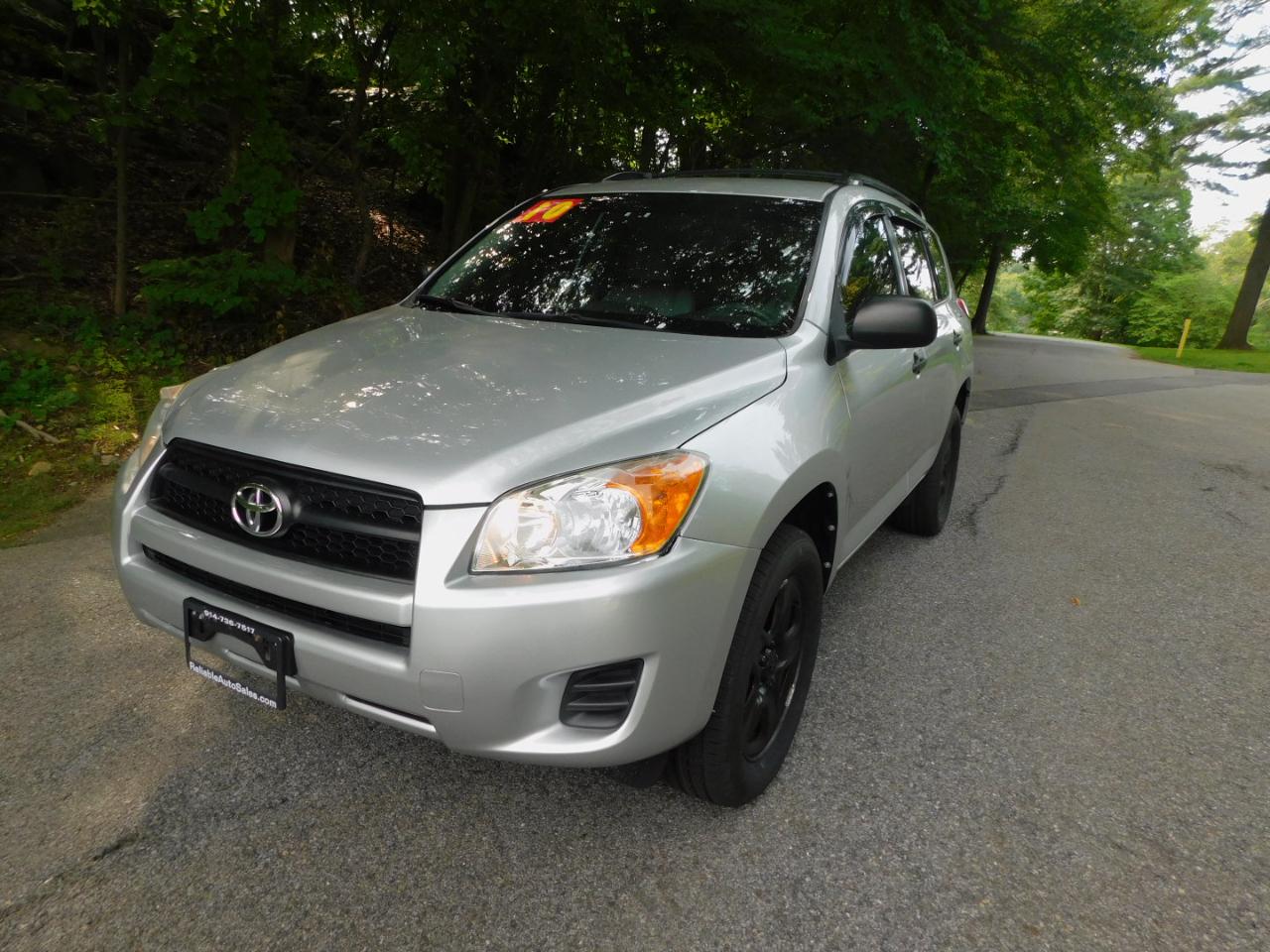 Toyota RAV4 FWD 4dr 4-cyl 4-Spd AT (Natl) 2010