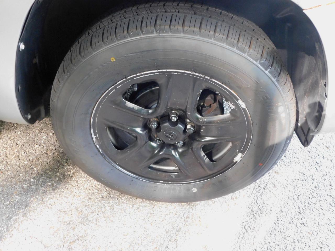 Toyota RAV4 FWD 4dr 4-cyl 4-Spd AT (Natl) 2010