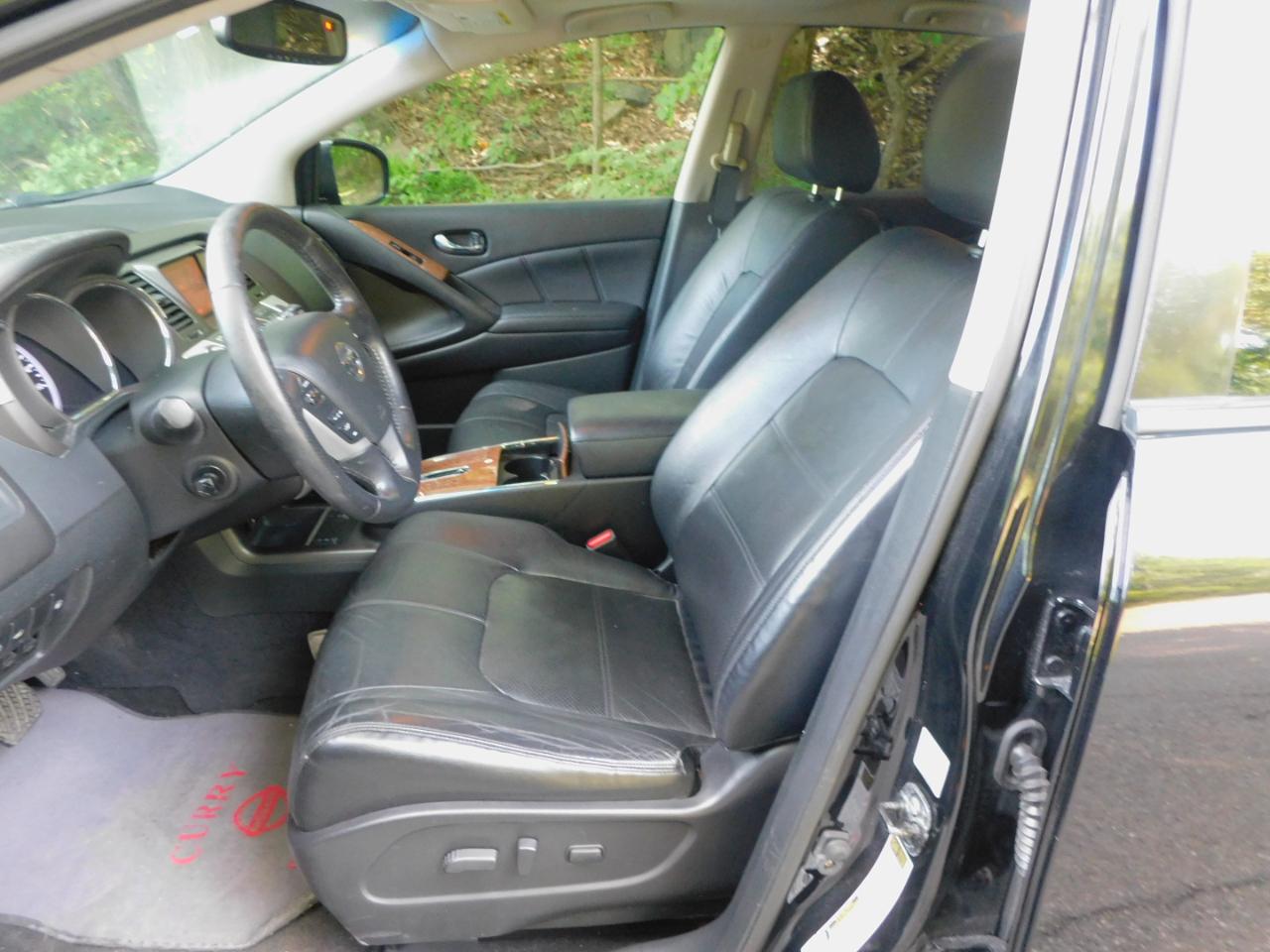 Nissan Murano AWD 4dr LE 2011