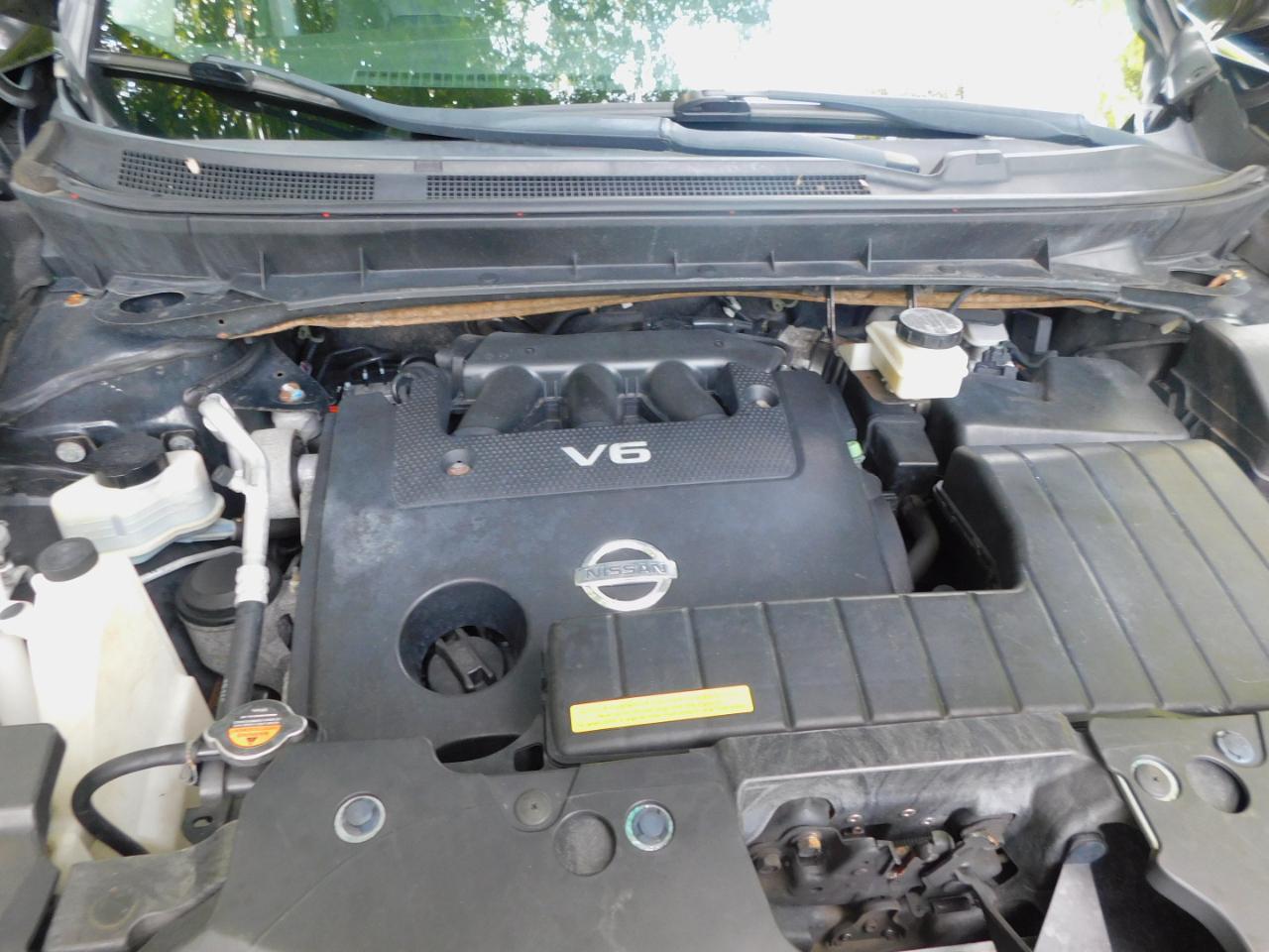 Nissan Murano AWD 4dr LE 2011