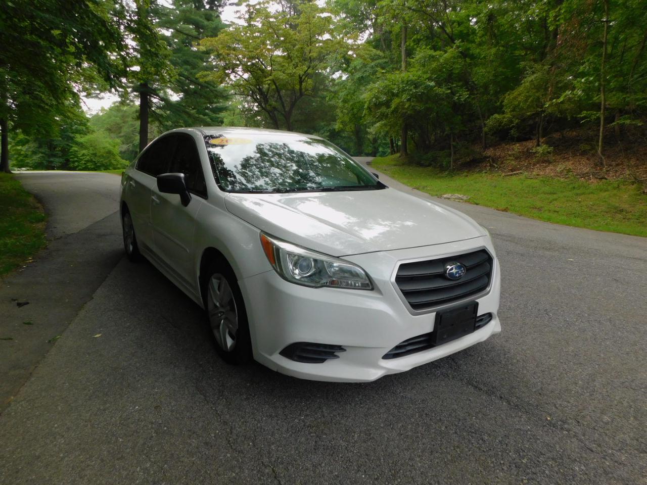 Subaru Legacy 4dr Sdn 2.5i PZEV 2015