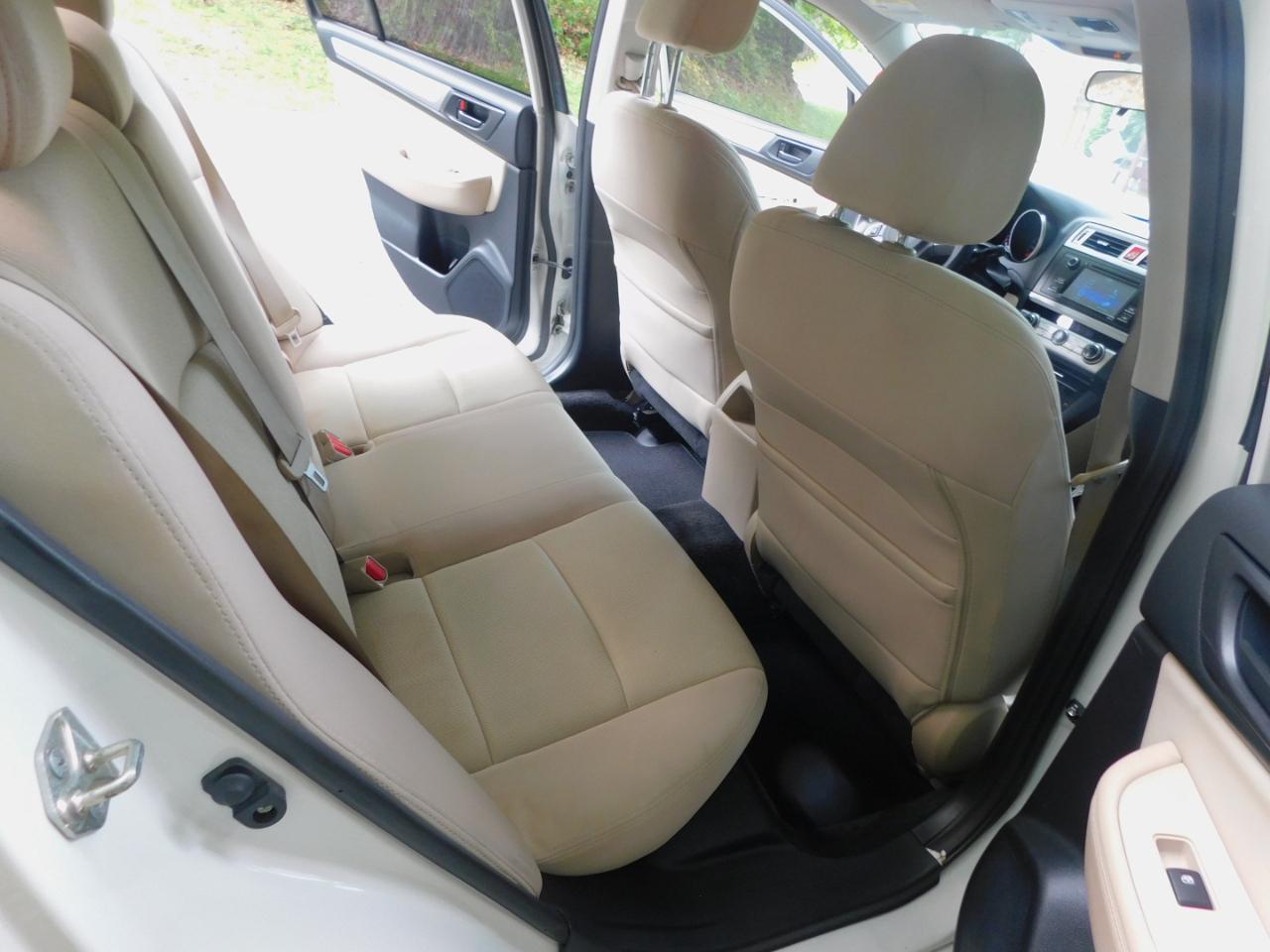 Subaru Legacy 4dr Sdn 2.5i PZEV 2015