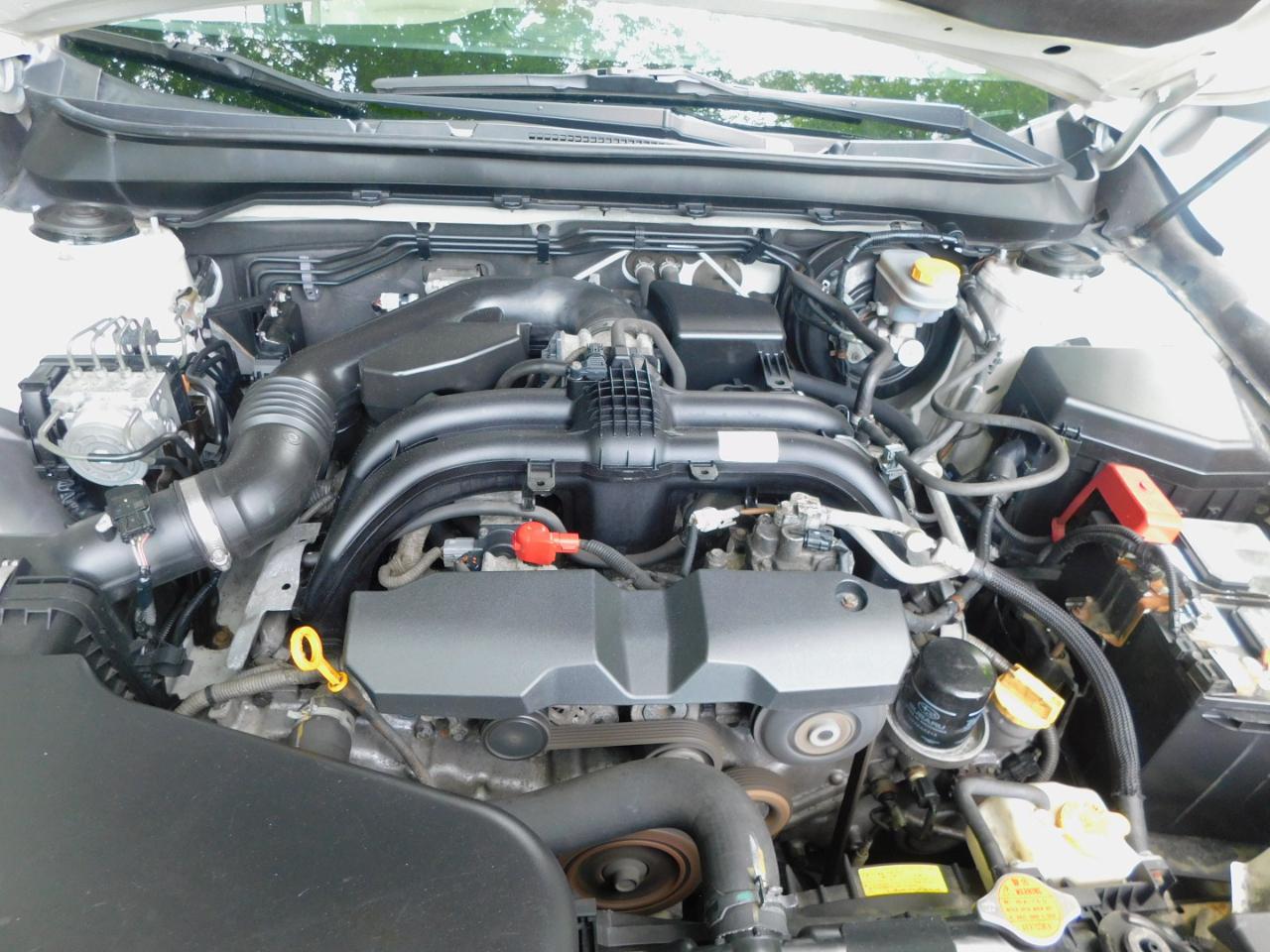 Subaru Legacy 4dr Sdn 2.5i PZEV 2015
