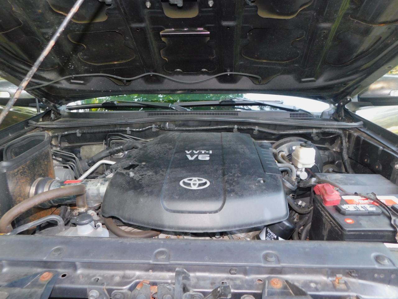 Toyota Tacoma 4WD Double Cab V6 AT (Natl) 2013