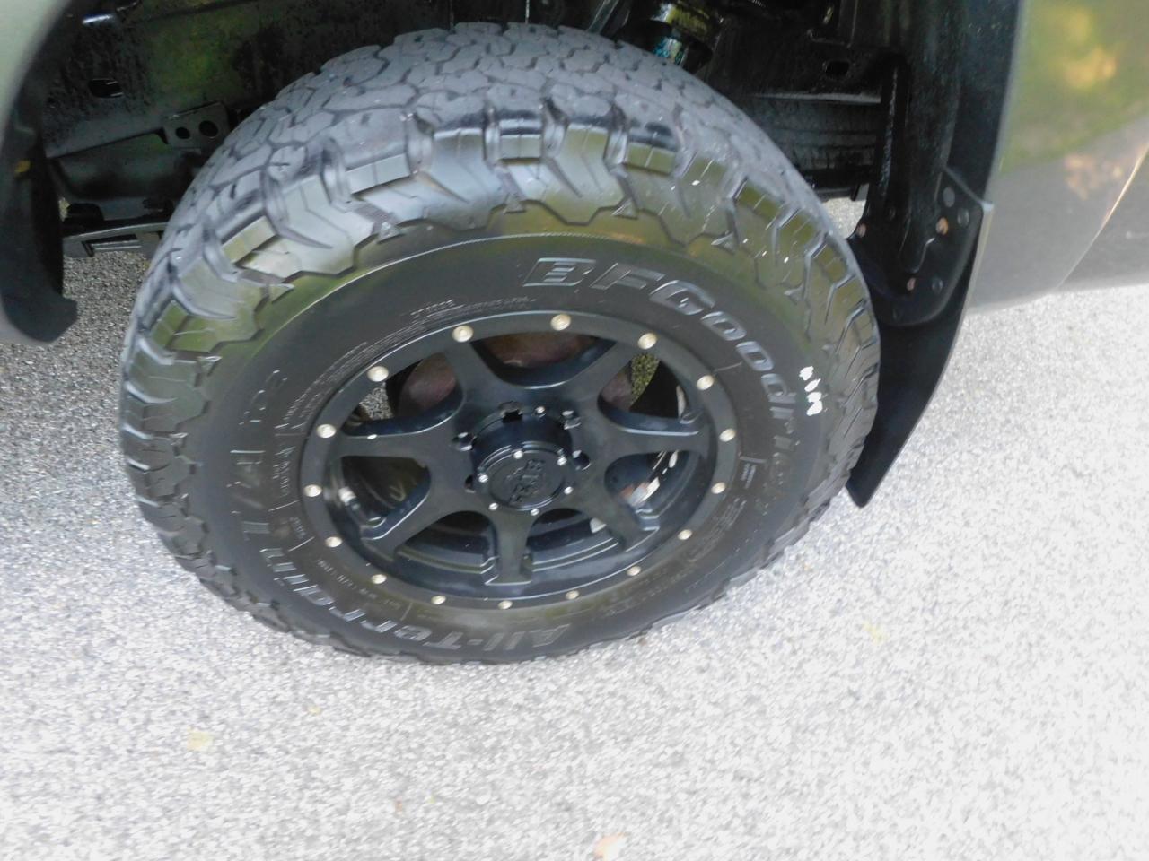 Toyota Tacoma 4WD Double Cab V6 AT (Natl) 2013