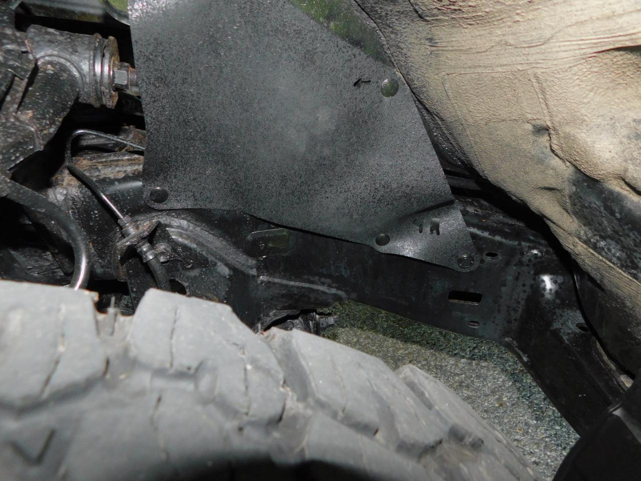 Toyota Tacoma 4WD Double Cab V6 AT (Natl) 2013
