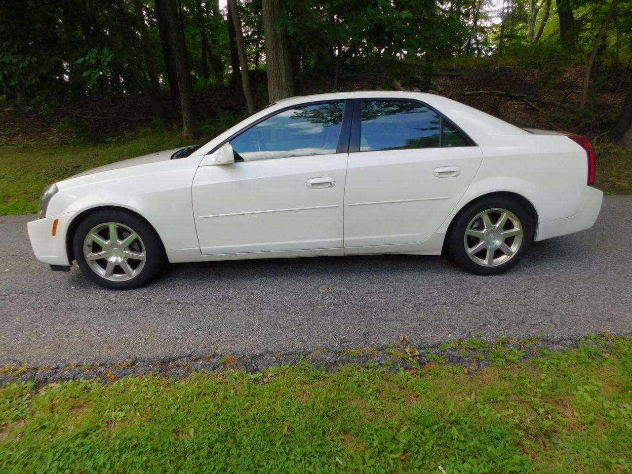 Cadillac CTS 4dr Sdn 2004