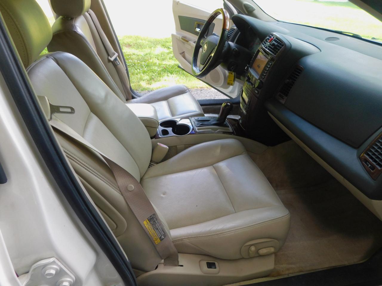 Cadillac CTS 4dr Sdn 2004