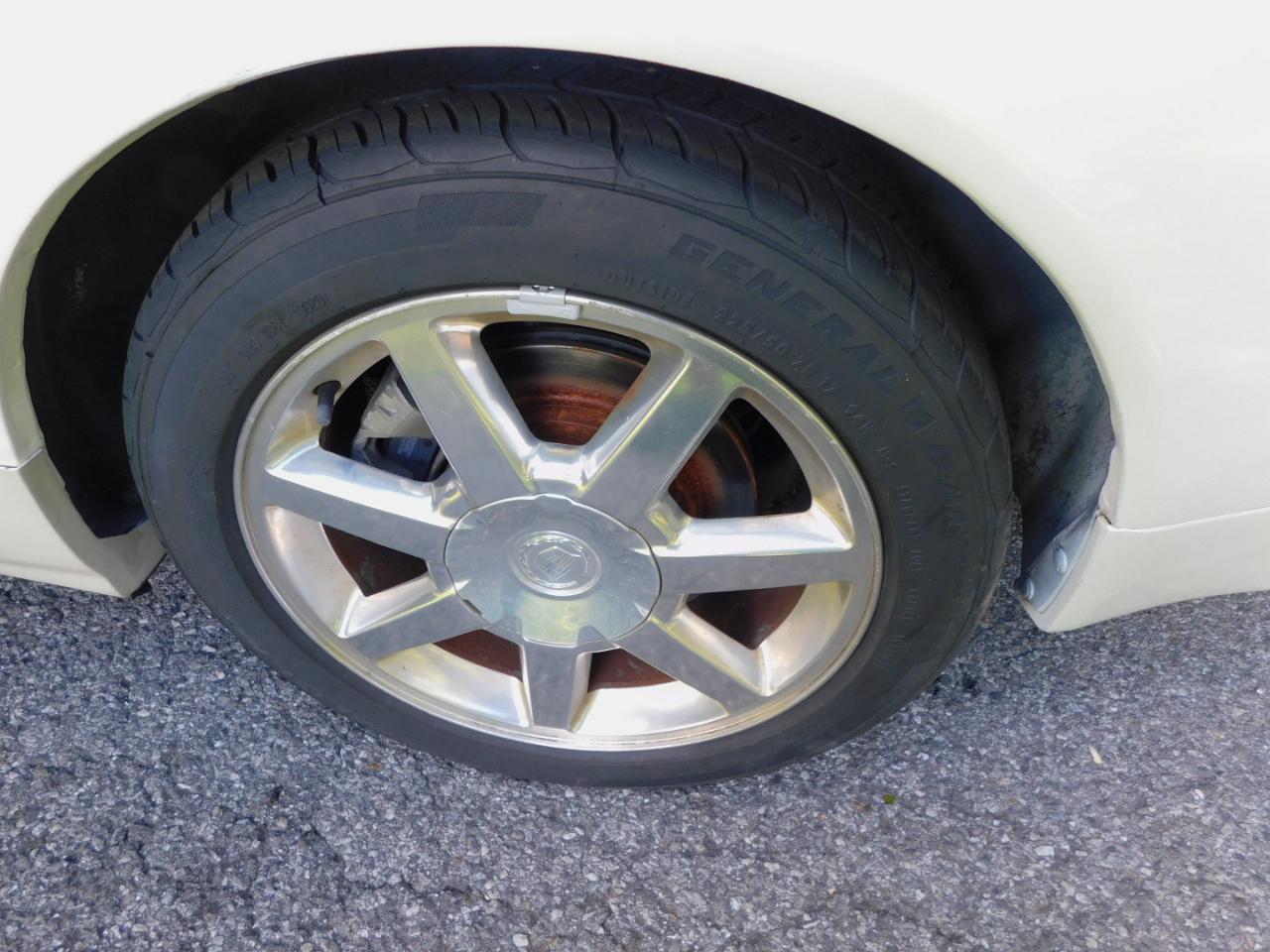 Cadillac CTS 4dr Sdn 2004