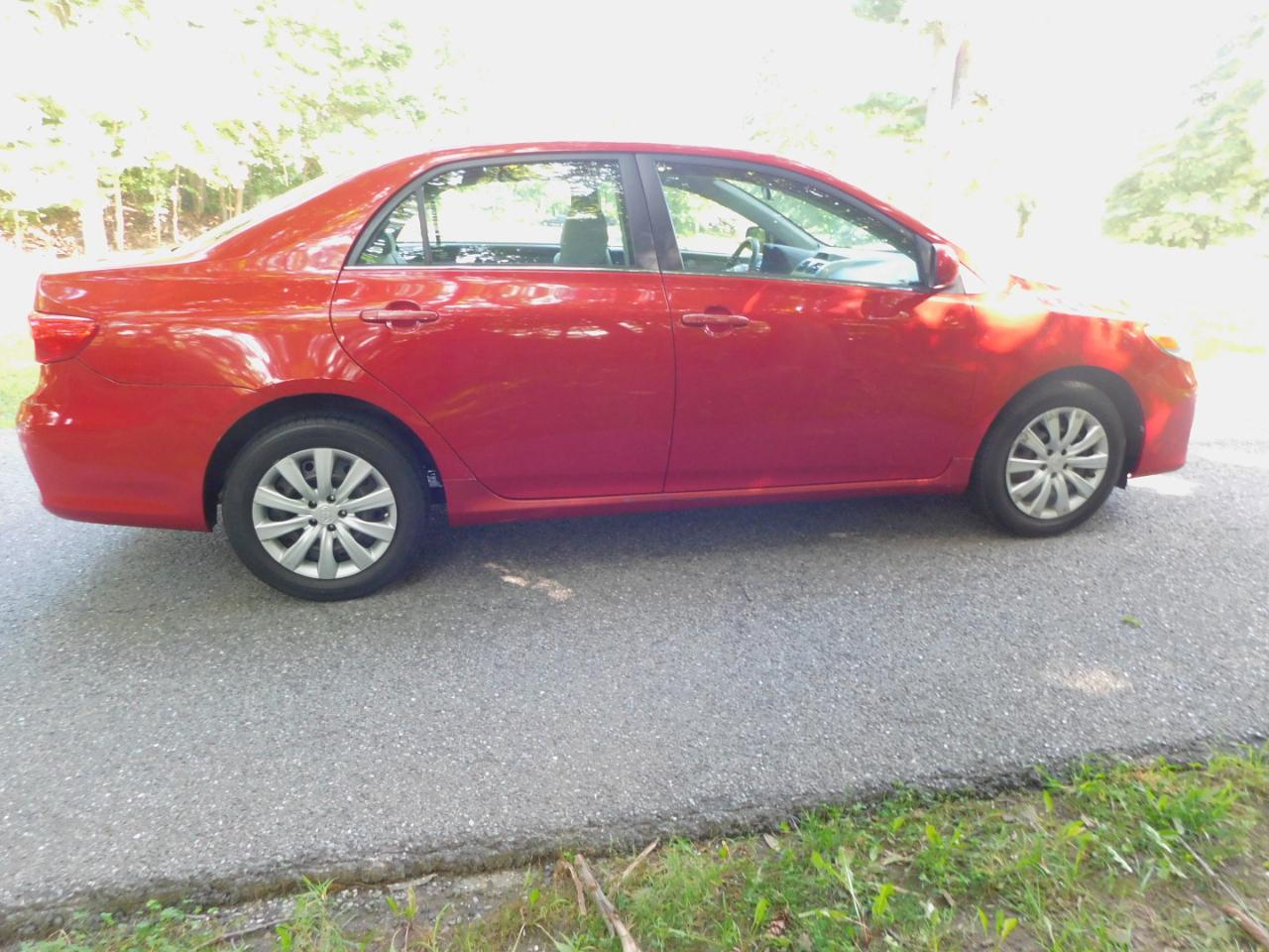 Toyota Corolla 4dr Sdn Auto LE Special Edition (Natl) 2013