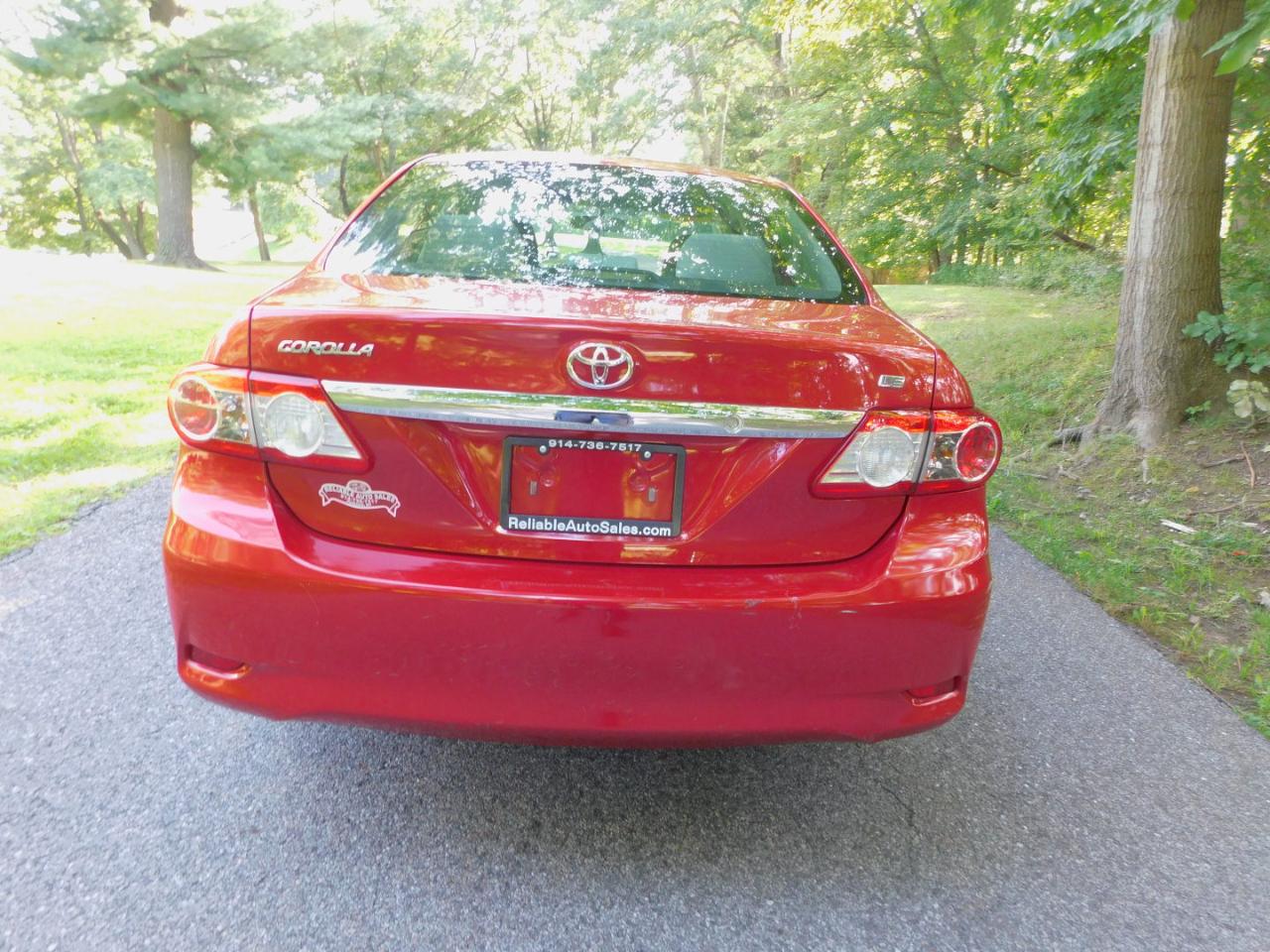 Toyota Corolla 4dr Sdn Auto LE Special Edition (Natl) 2013