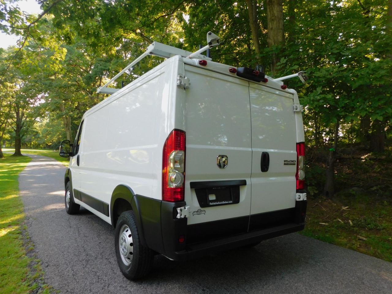 RAM ProMaster Cargo Van 1500 Low Roof 136" WB 2023