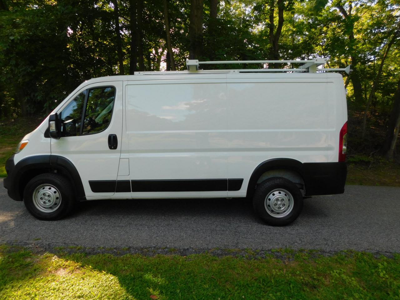 RAM ProMaster Cargo Van 1500 Low Roof 136" WB 2023