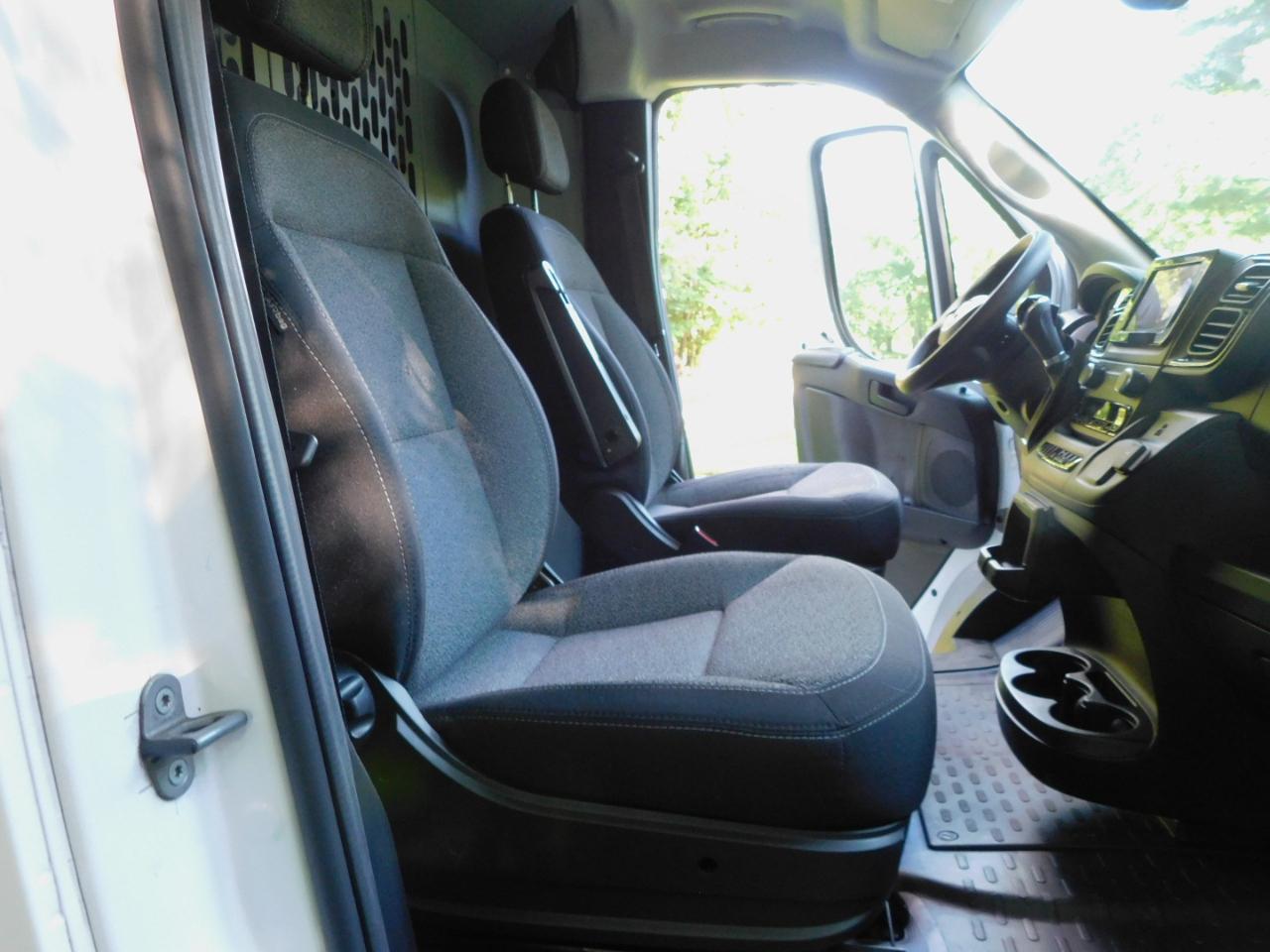 RAM ProMaster Cargo Van 1500 Low Roof 136" WB 2023