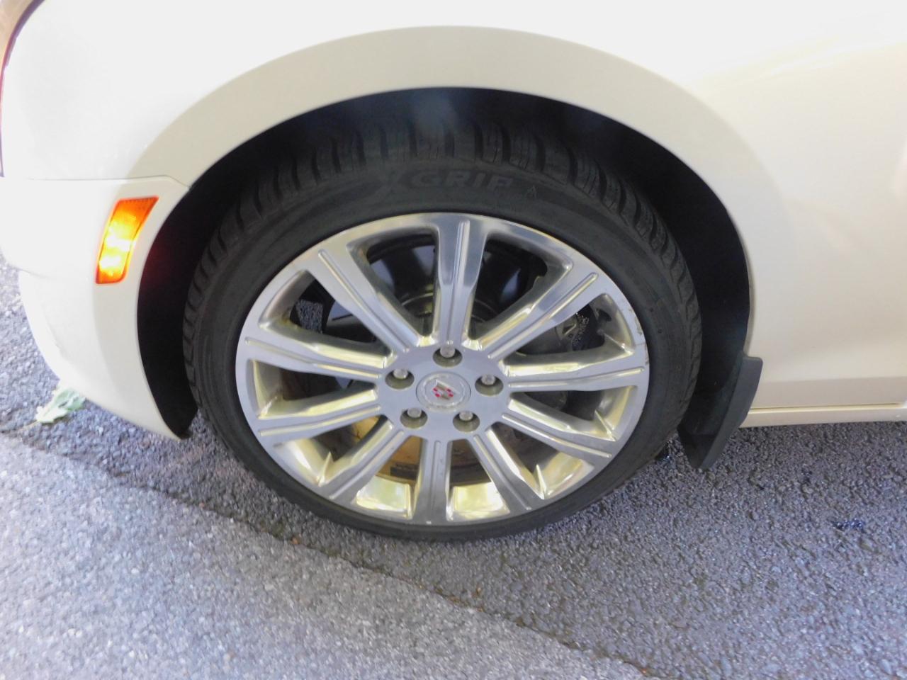 Cadillac ATS 4dr Sdn 3.6L Luxury AWD 2013