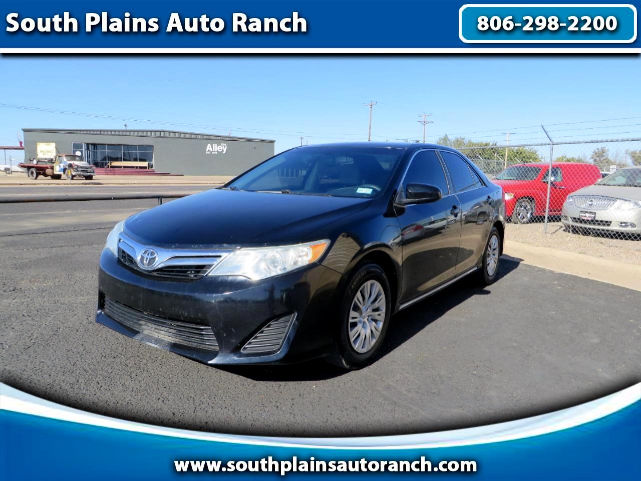 Toyota Camry 4dr Sdn I4 Auto XLE (Natl) 2013