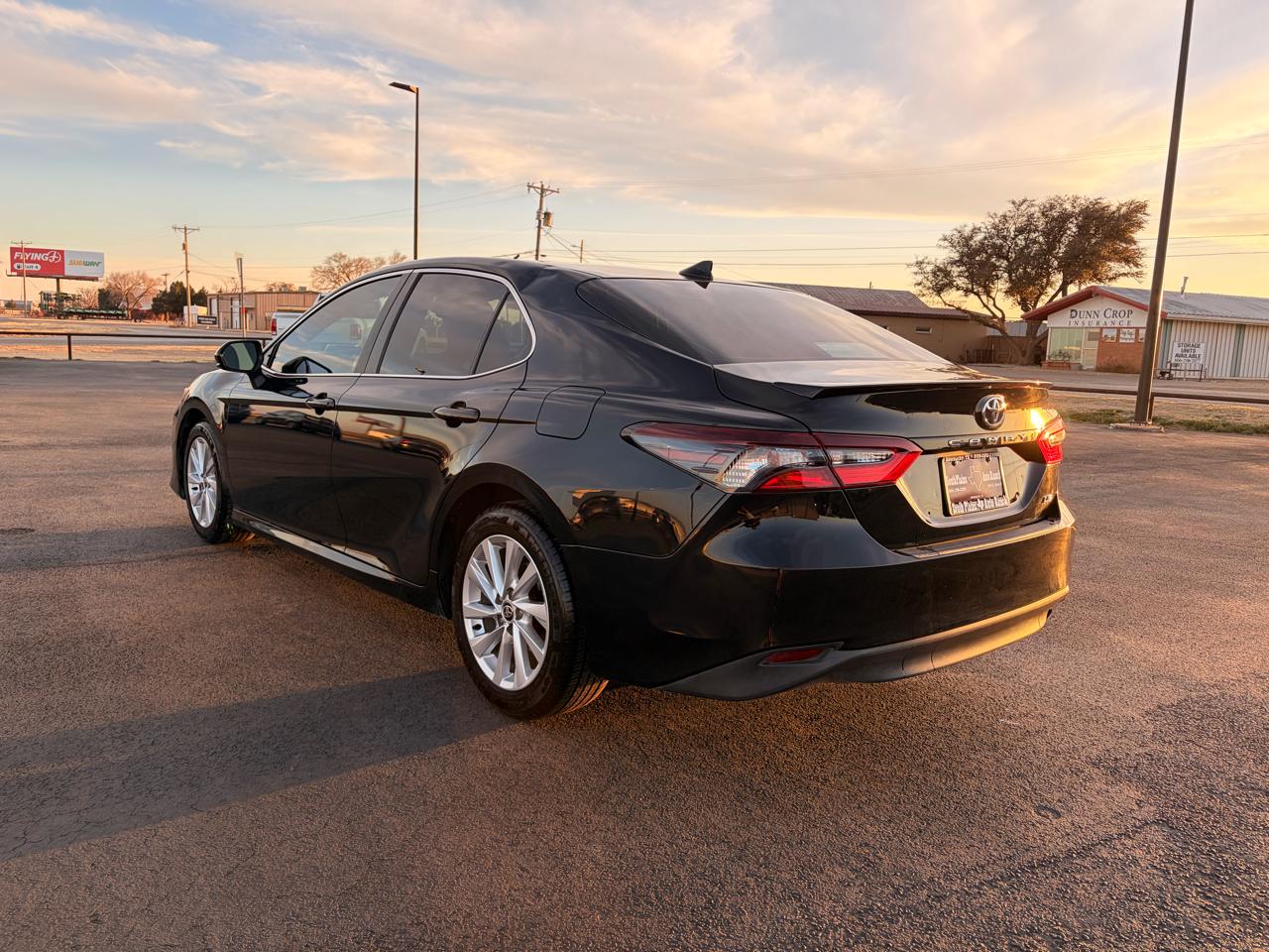 Toyota Camry LE Auto (Natl) 2023