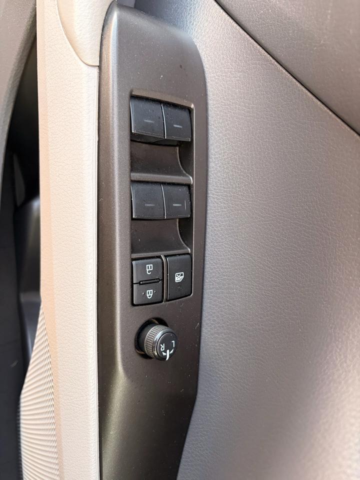 Toyota Camry LE Auto (Natl) 2023