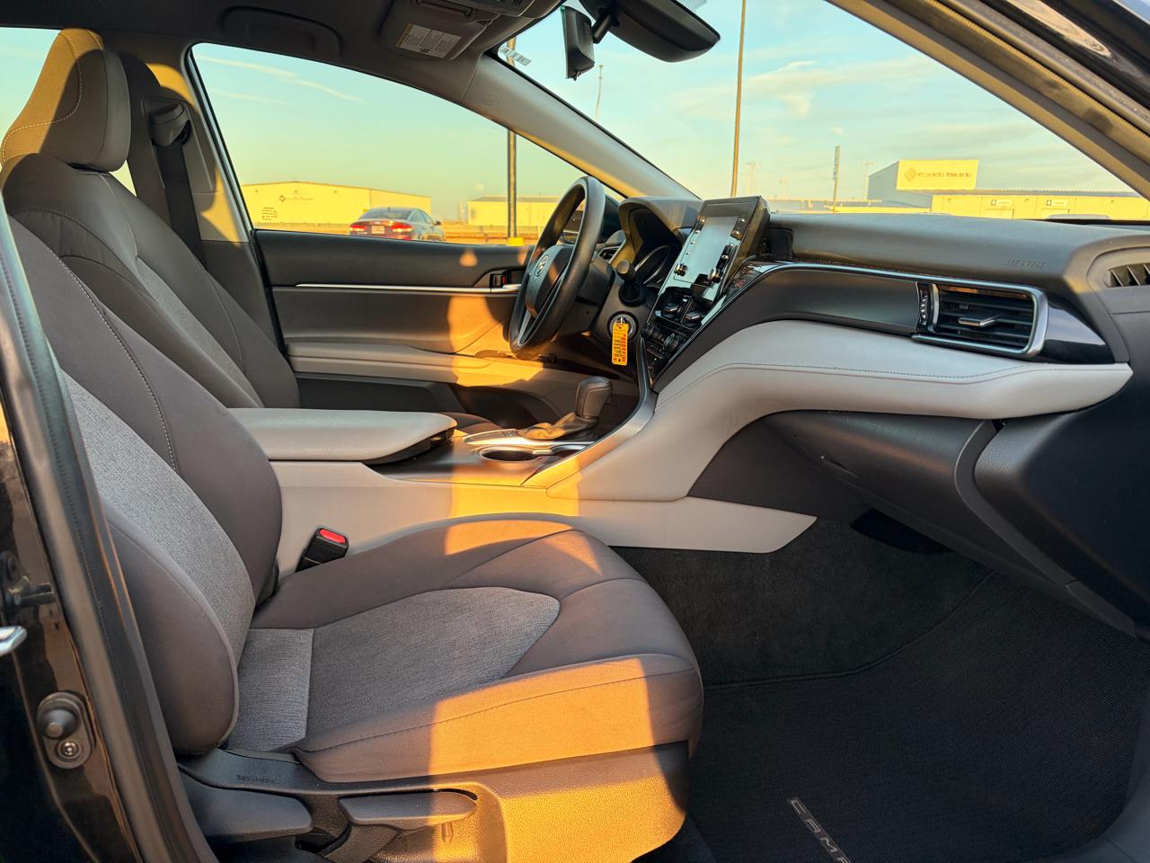 Toyota Camry LE Auto (Natl) 2023