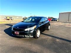 2017 Kia Forte5  2017 Kia Forte5