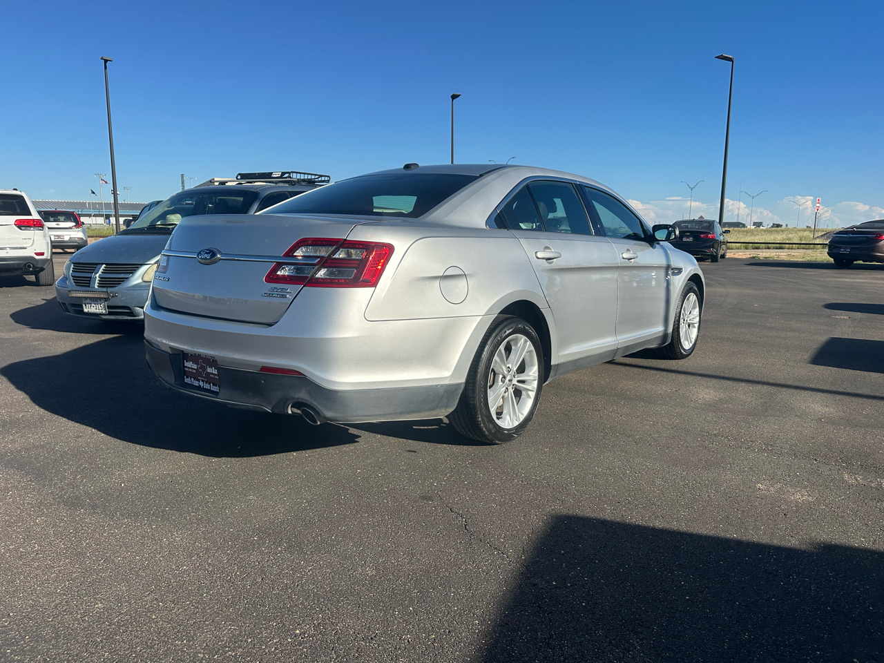 Ford Taurus 4dr Sdn SEL FWD 2014 Ford Taurus 4dr Sdn SEL FWD 2014