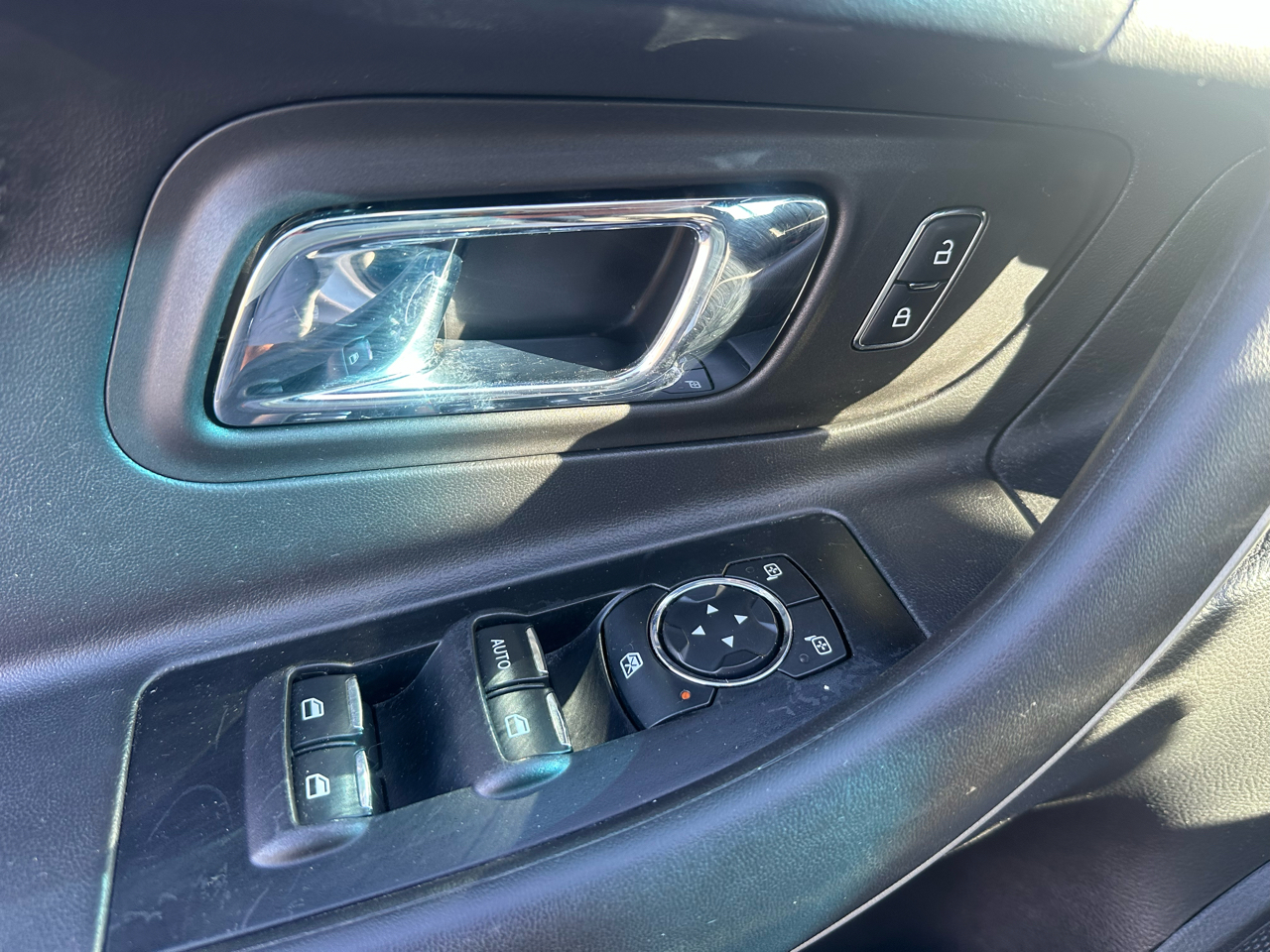 Ford Taurus 4dr Sdn SEL FWD 2014 Ford Taurus 4dr Sdn SEL FWD 2014