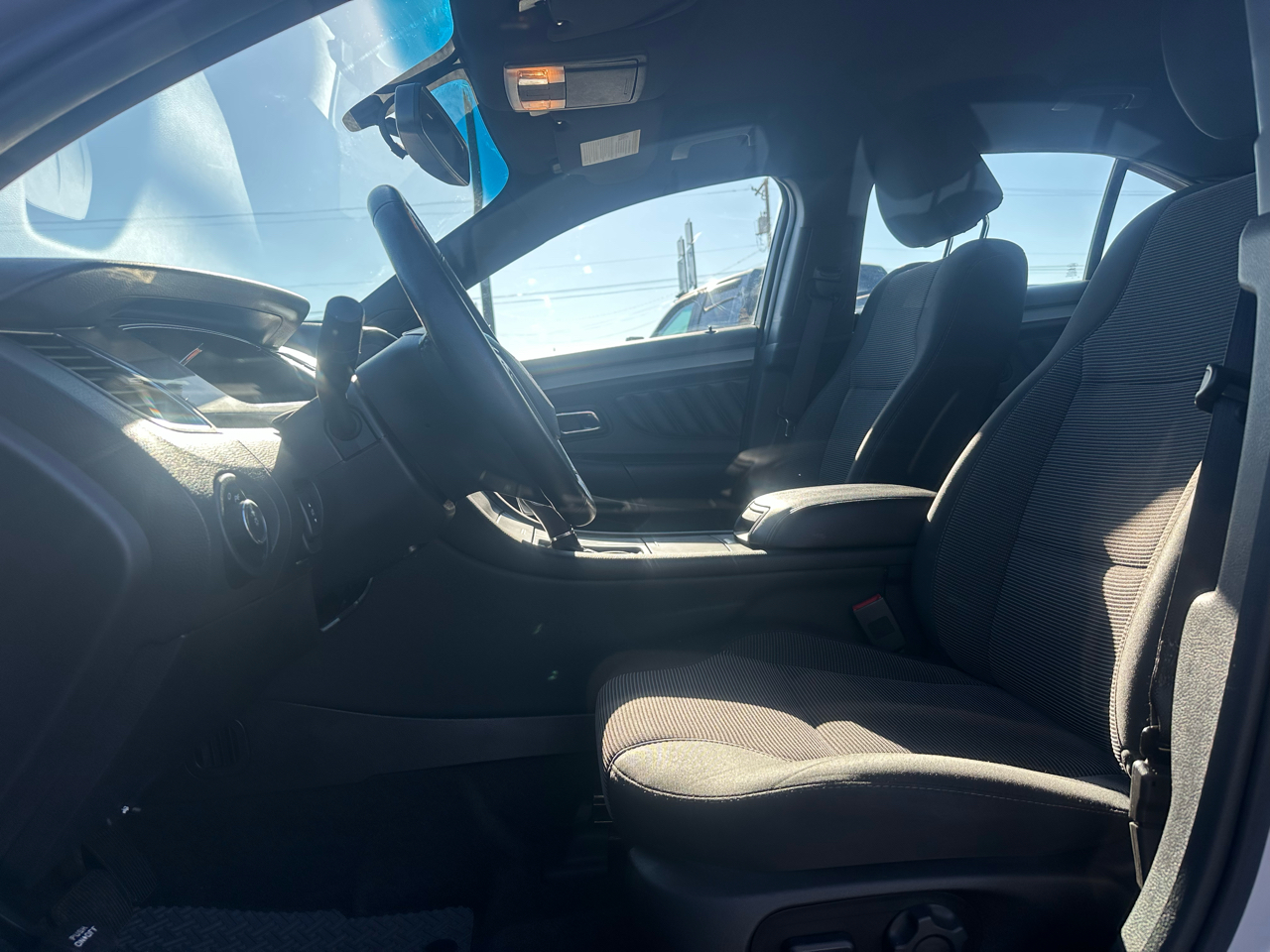 Ford Taurus 4dr Sdn SEL FWD 2014 Ford Taurus 4dr Sdn SEL FWD 2014