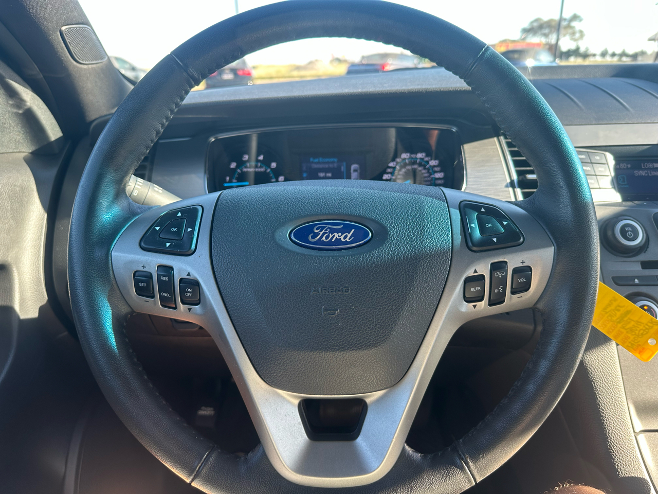 Ford Taurus 4dr Sdn SEL FWD 2014 Ford Taurus 4dr Sdn SEL FWD 2014