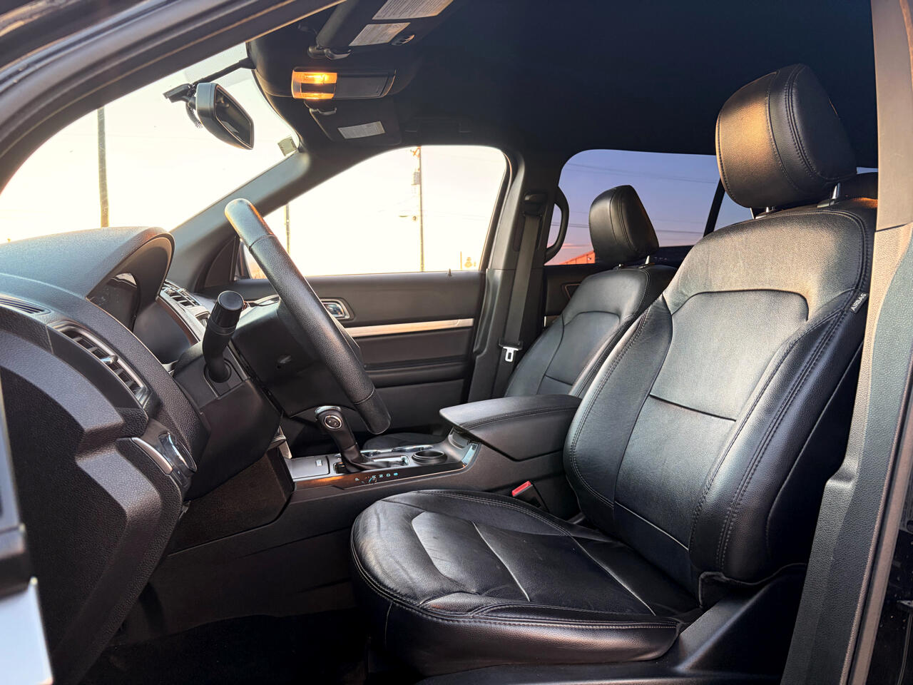 Ford Explorer XLT FWD 2018