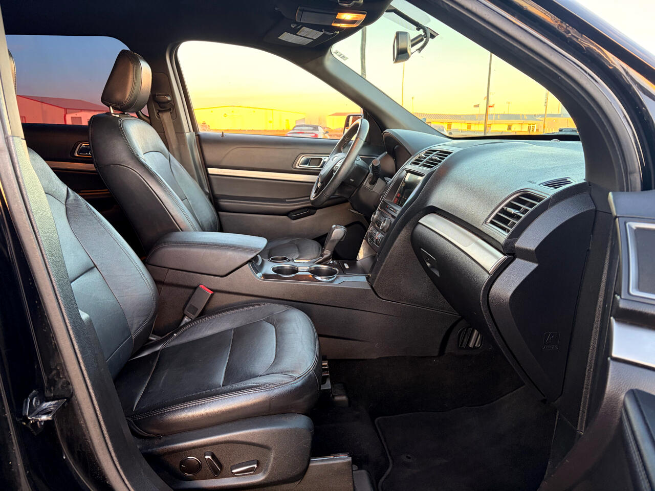 Ford Explorer XLT FWD 2018