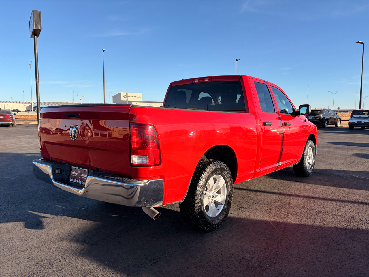 RAM 1500 Classic Tradesman 4x2 Quad Cab 6'4" Box 2021