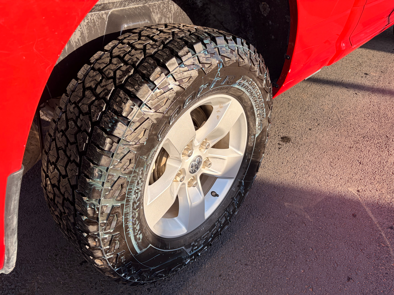 RAM 1500 Classic Tradesman 4x2 Quad Cab 6'4" Box 2021