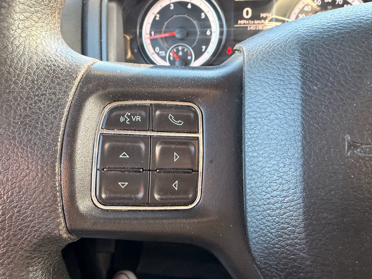 RAM 1500 Classic Tradesman 4x2 Quad Cab 6'4" Box 2021