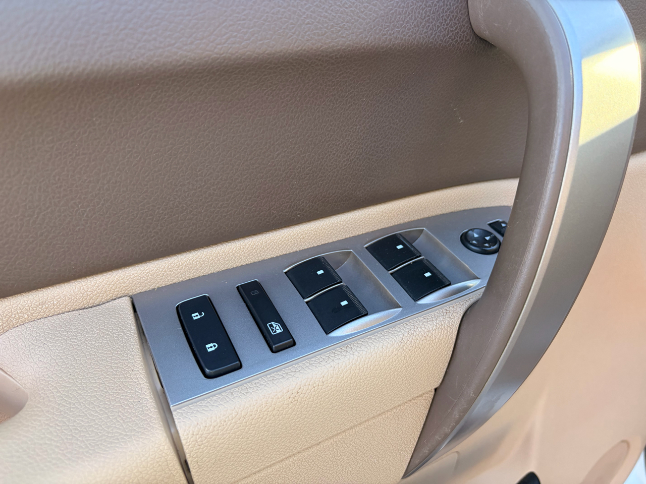 Chevrolet Silverado 1500 2WD Ext Cab 143.5" LT 2012