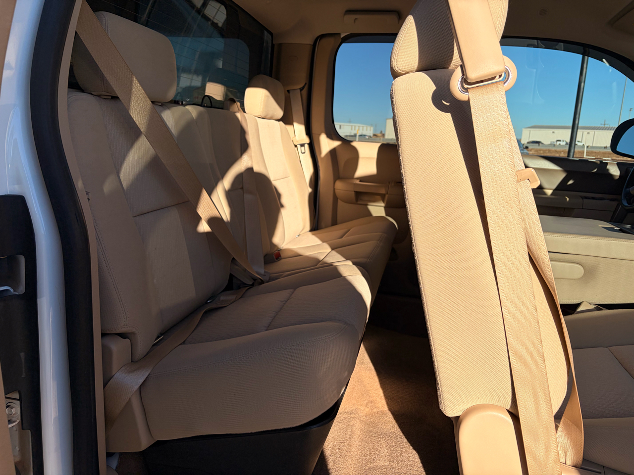 Chevrolet Silverado 1500 2WD Ext Cab 143.5" LT 2012