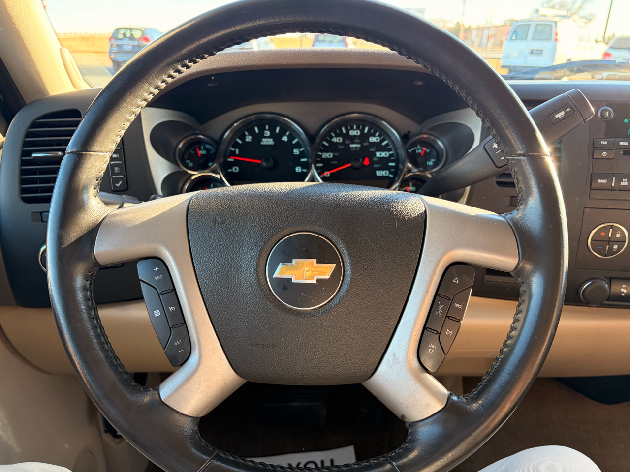 Chevrolet Silverado 1500 2WD Ext Cab 143.5" LT 2012