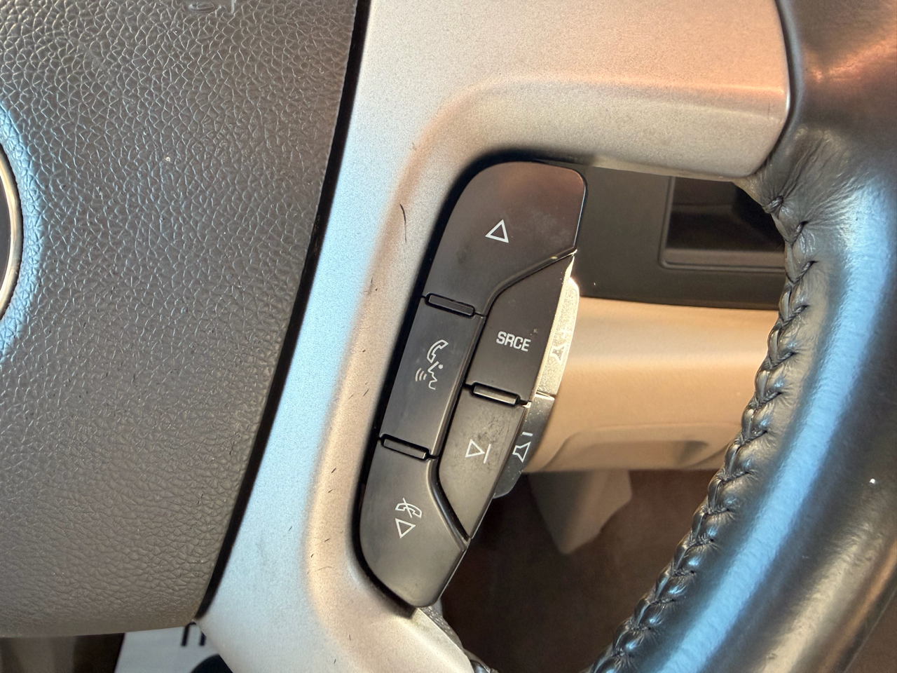 Chevrolet Silverado 1500 2WD Ext Cab 143.5" LT 2012